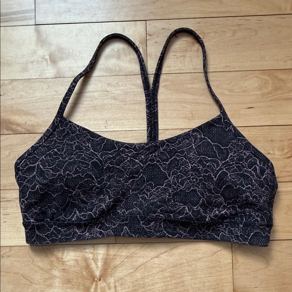 Lululemon Sports Bra - Size 10 (Black Floral Lace)